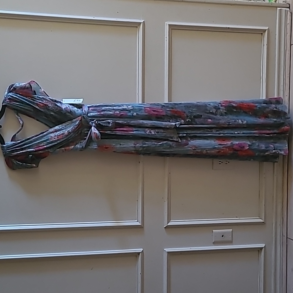 Eliza J V-neck Floral Shimmer Dress, Sz 2 - Picture 3 of 9